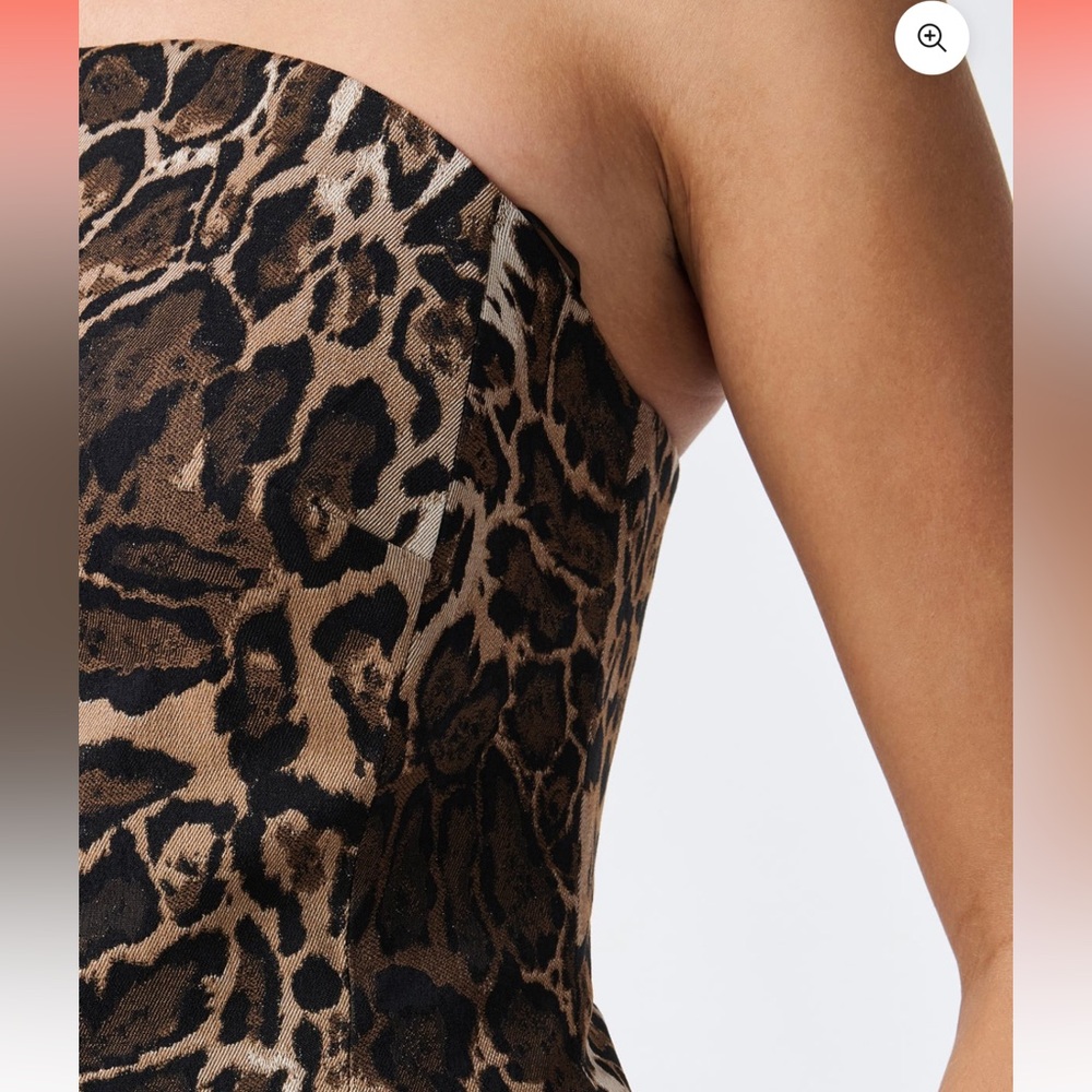 Trina Turk Leopard Strapless top - Picture 4 of 5